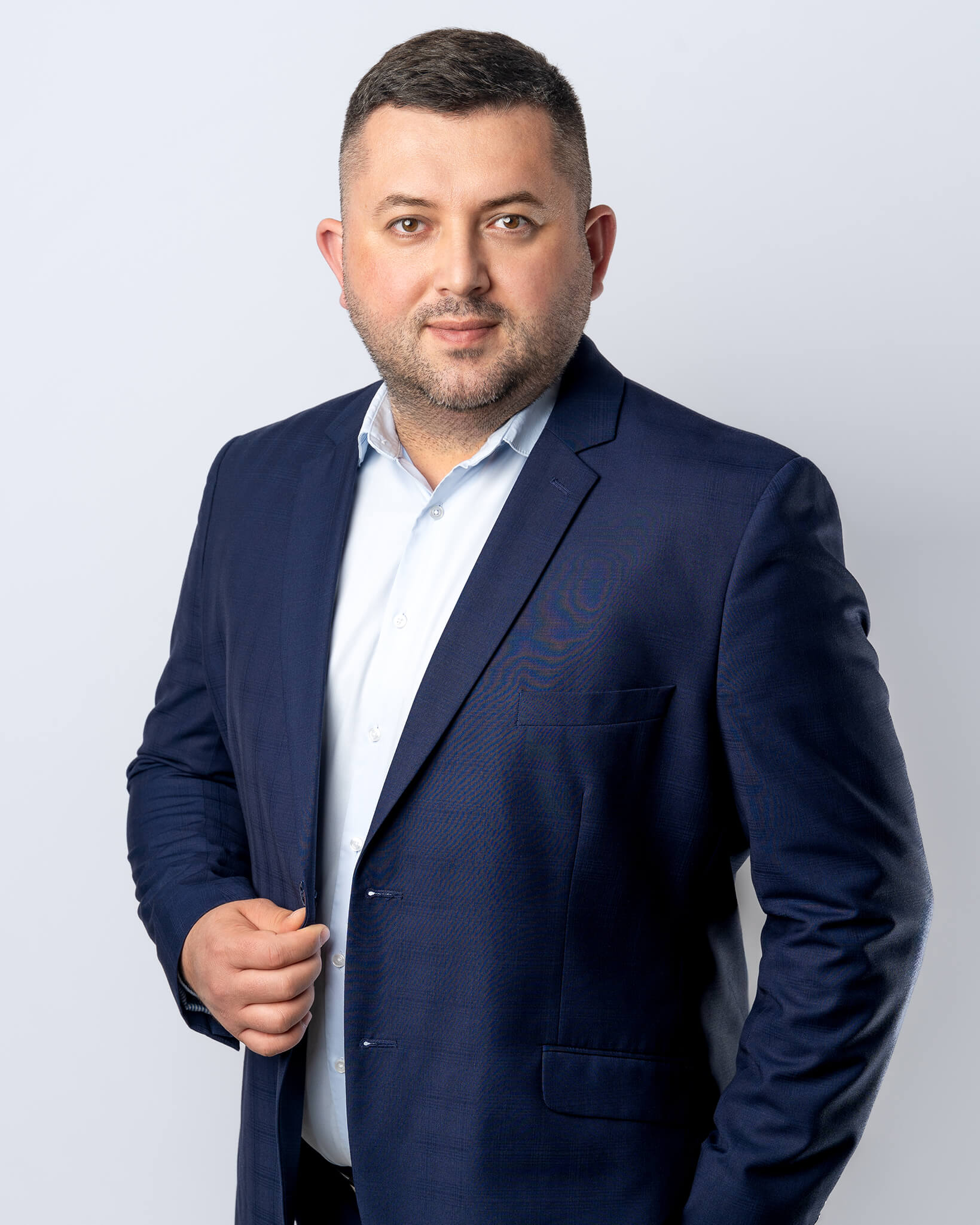 Zdjęcia biznesowe – portret menedżera w studiu